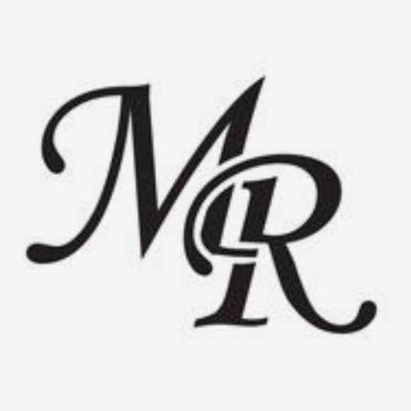 Meet your Posher, Mercedes - Picture 1 of 1